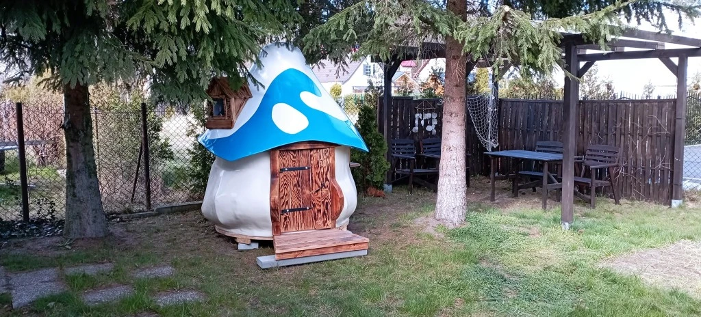 Dekoracje w ogrodzie Zatoki Cydrowej